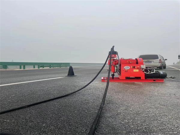 无锡马路路基路面开裂下沉注浆加固灌浆